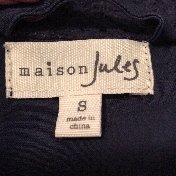 NWOT lightweight jacket with pretty lace detail - Picture 7 of 8